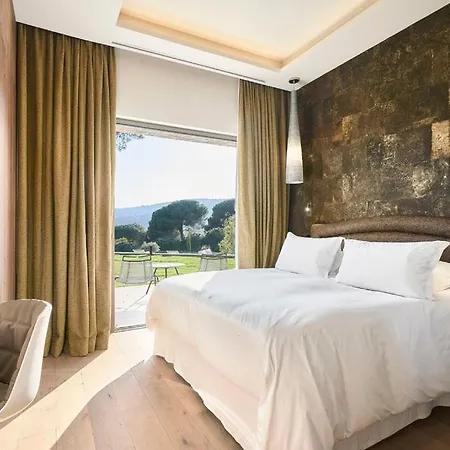 Exceptional In Ramatuelle Villa